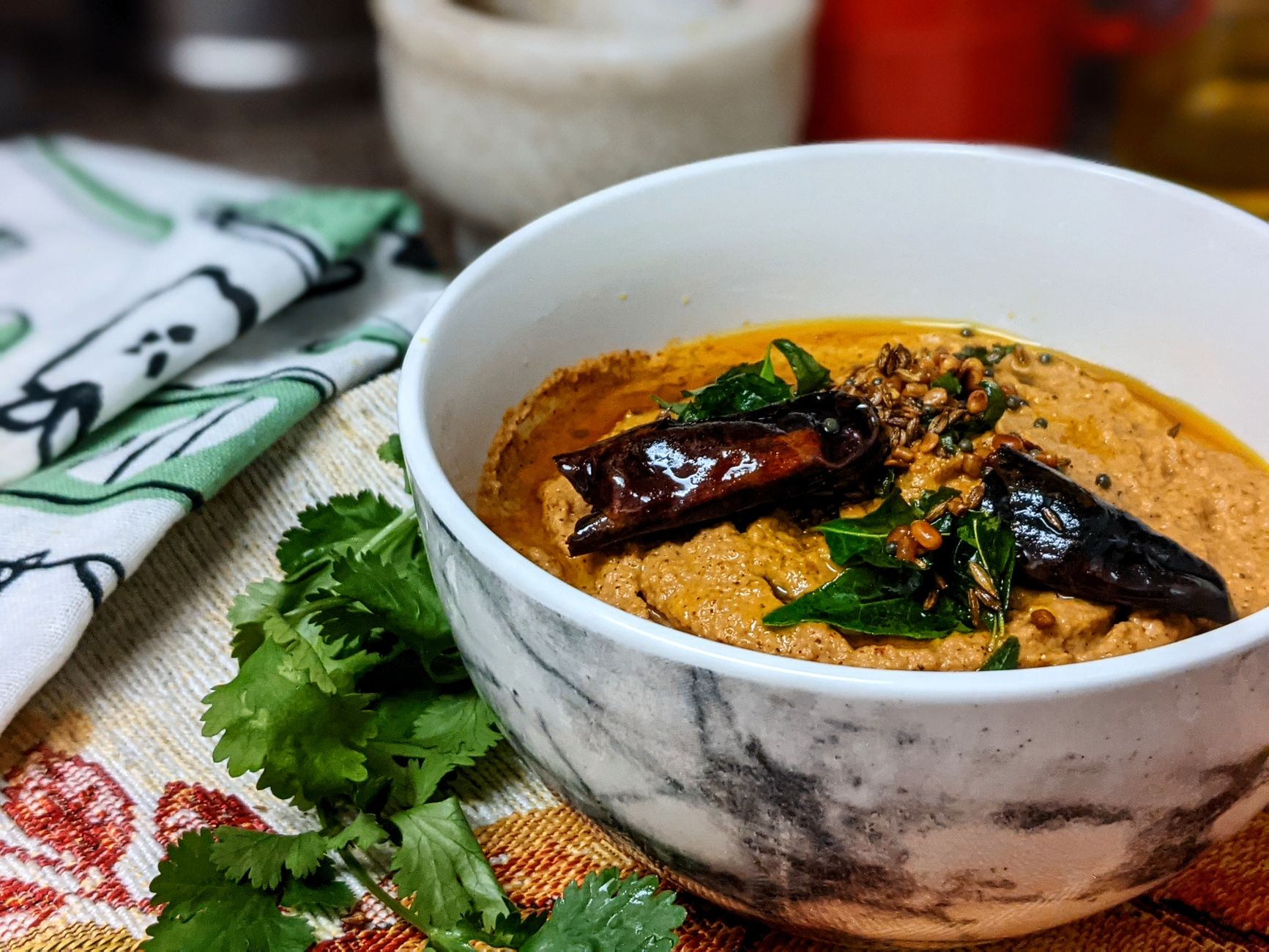 Indiai mangó chutney – a szubkontinens legkedveltebb fűszeres szósza